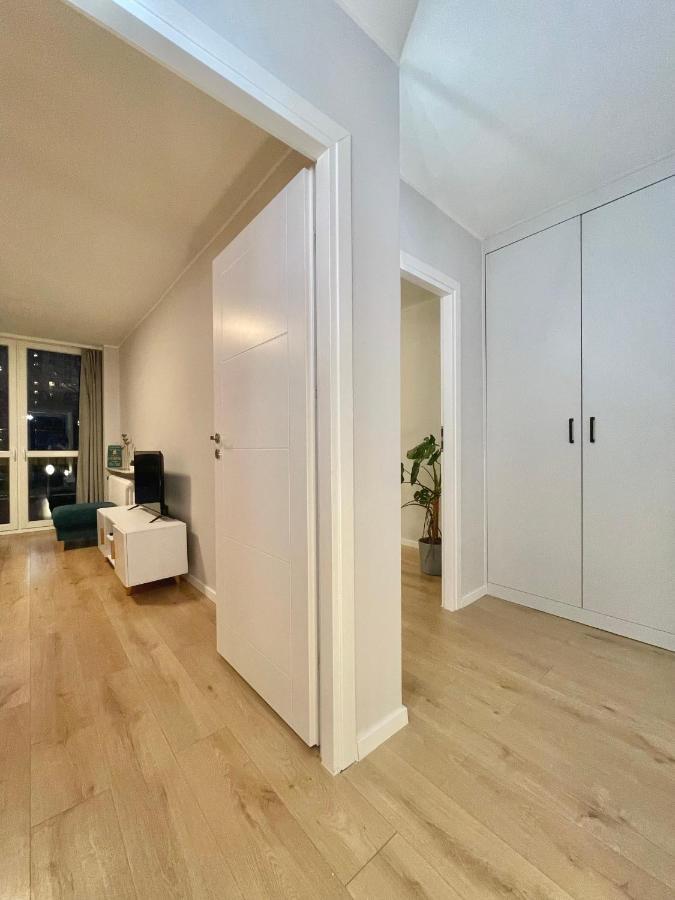 Apartament Przy Atrium, Stacja Metra Rondo Onz Варшава Экстерьер фото