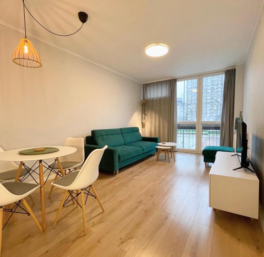 Apartament Przy Atrium, Stacja Metra Rondo Onz Варшава Экстерьер фото