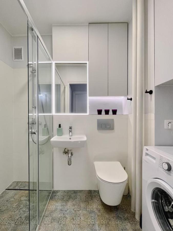 Apartament Przy Atrium, Stacja Metra Rondo Onz Варшава Экстерьер фото